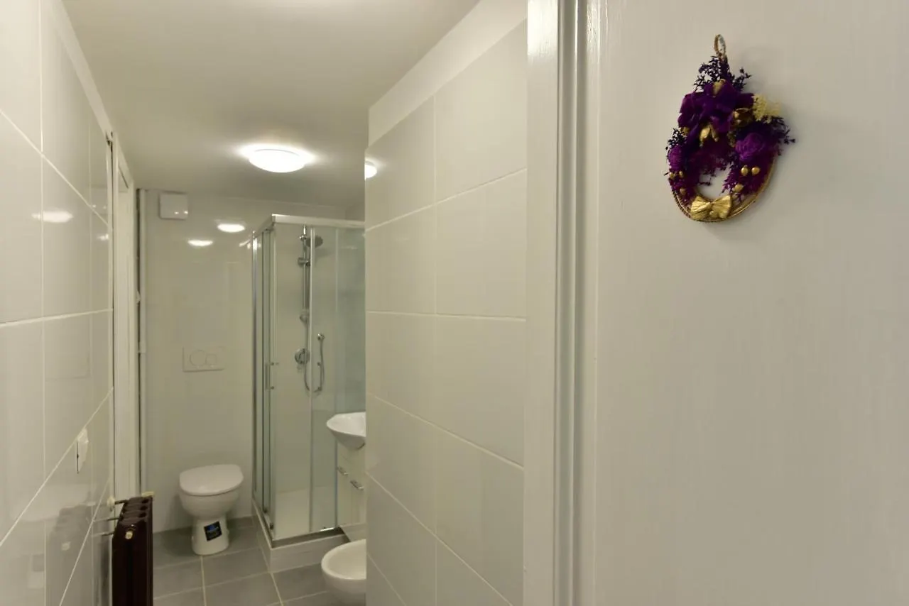 B&B Rome Terminal House Bed & Breakfast