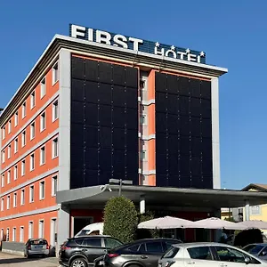 **** Szálloda First Malpensa Olaszország