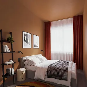 Bob W Ticinese 4*, Milano İtalya